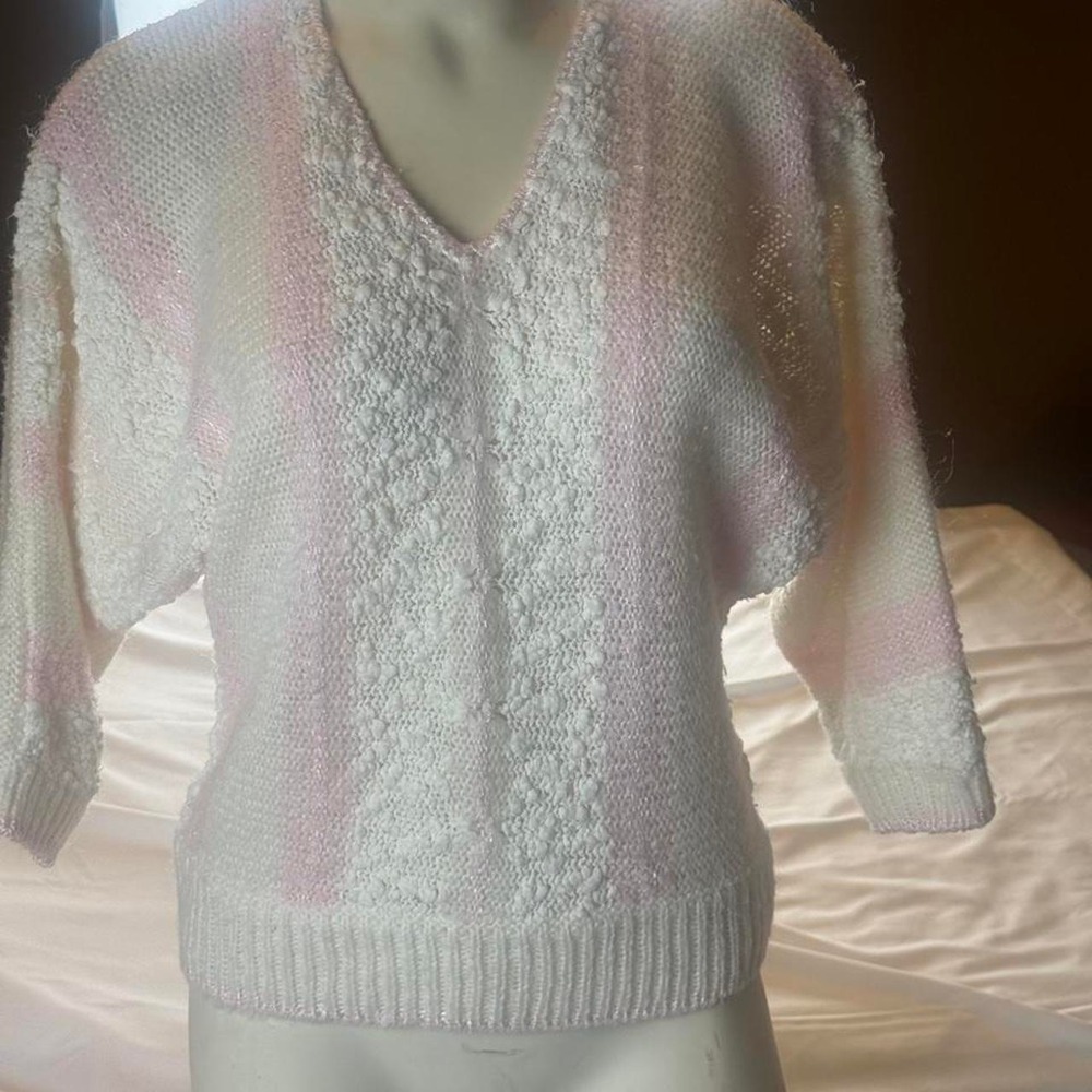 Vintage 80s Margules Petites Popcorn Knit Sweater Pink White V-Neck Medium
